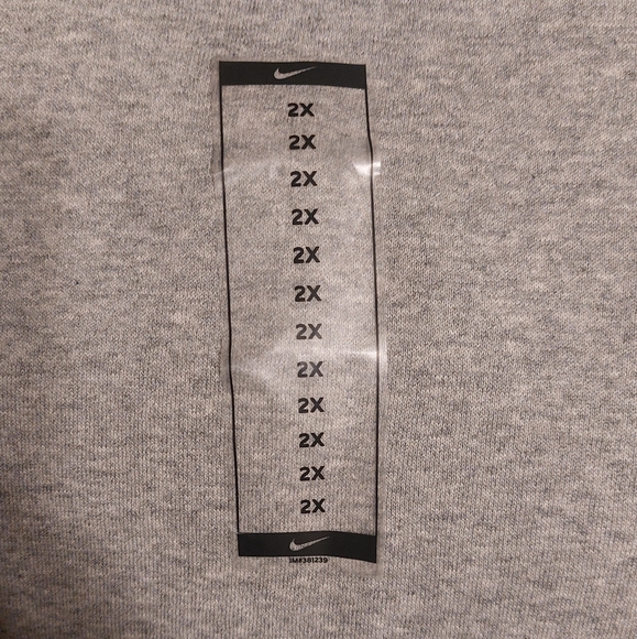 Nike Sweat Shirt - Picture 3 of 3